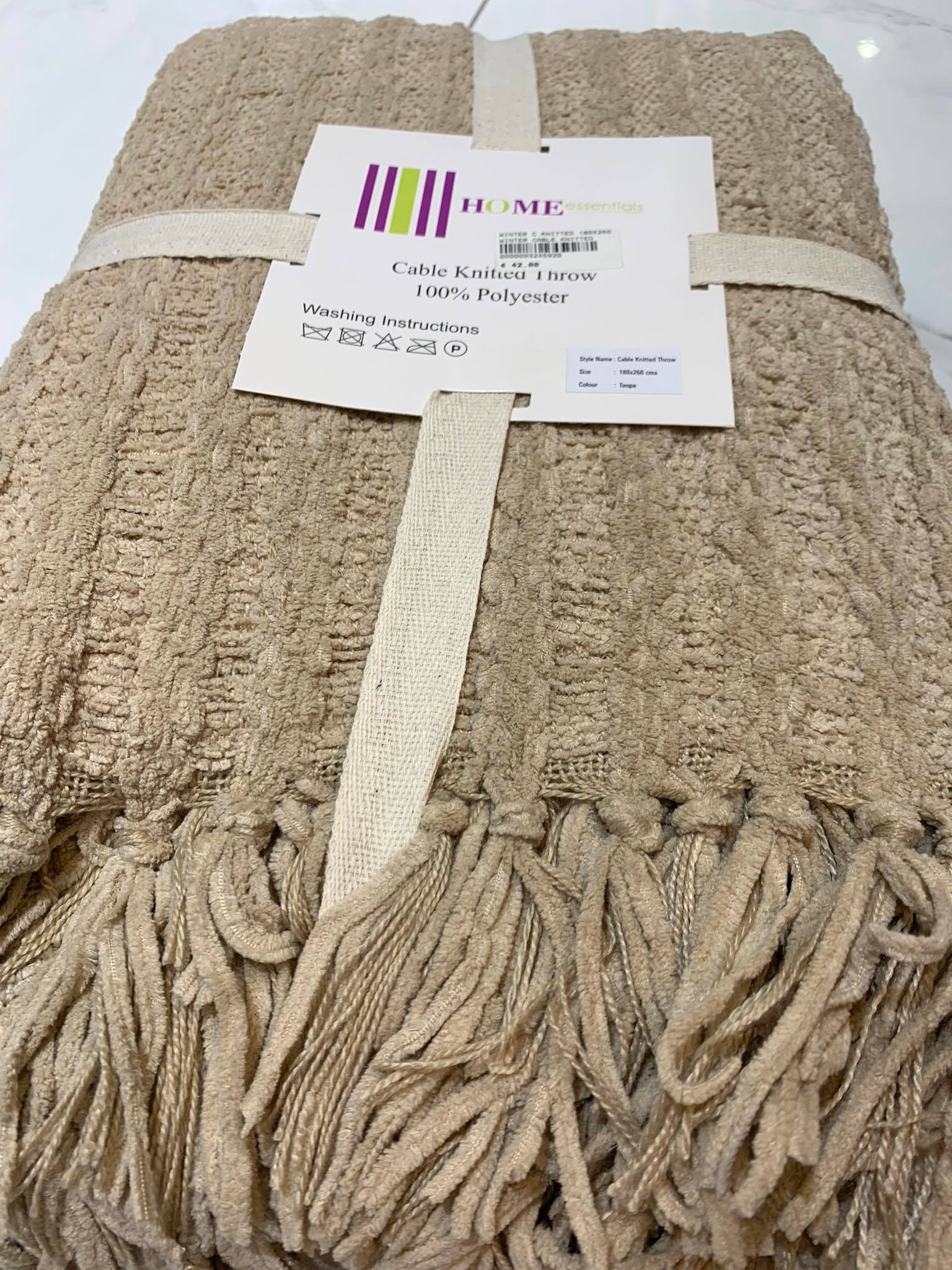 Winter Cable Knitted Throw  Beige