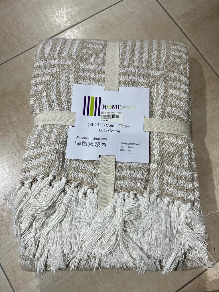Cable Taupe Designed Throw