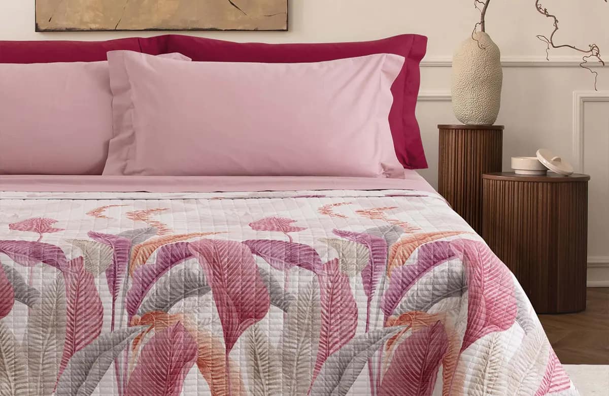 NDIA bedspread